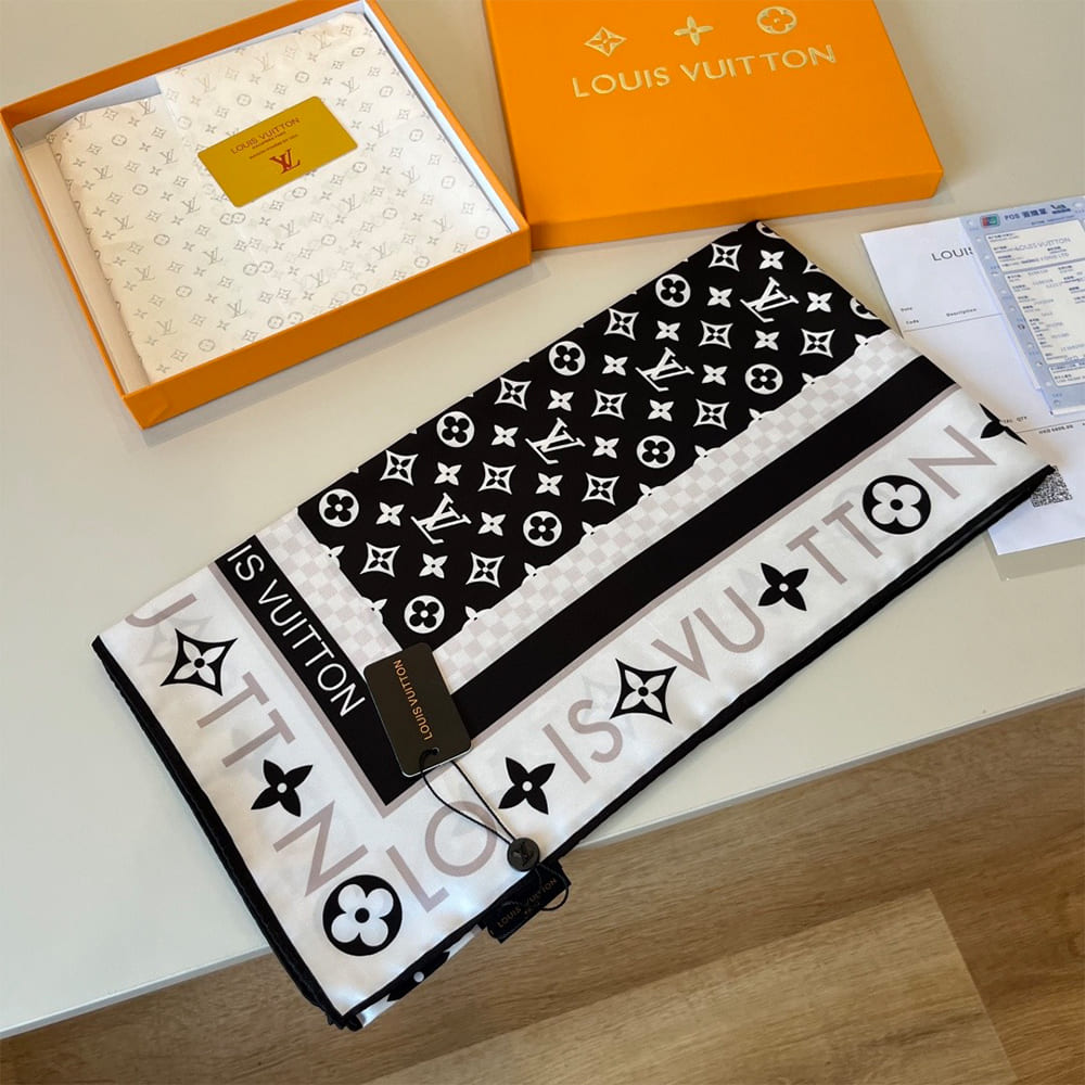 LV Monogram Infinity Square 90