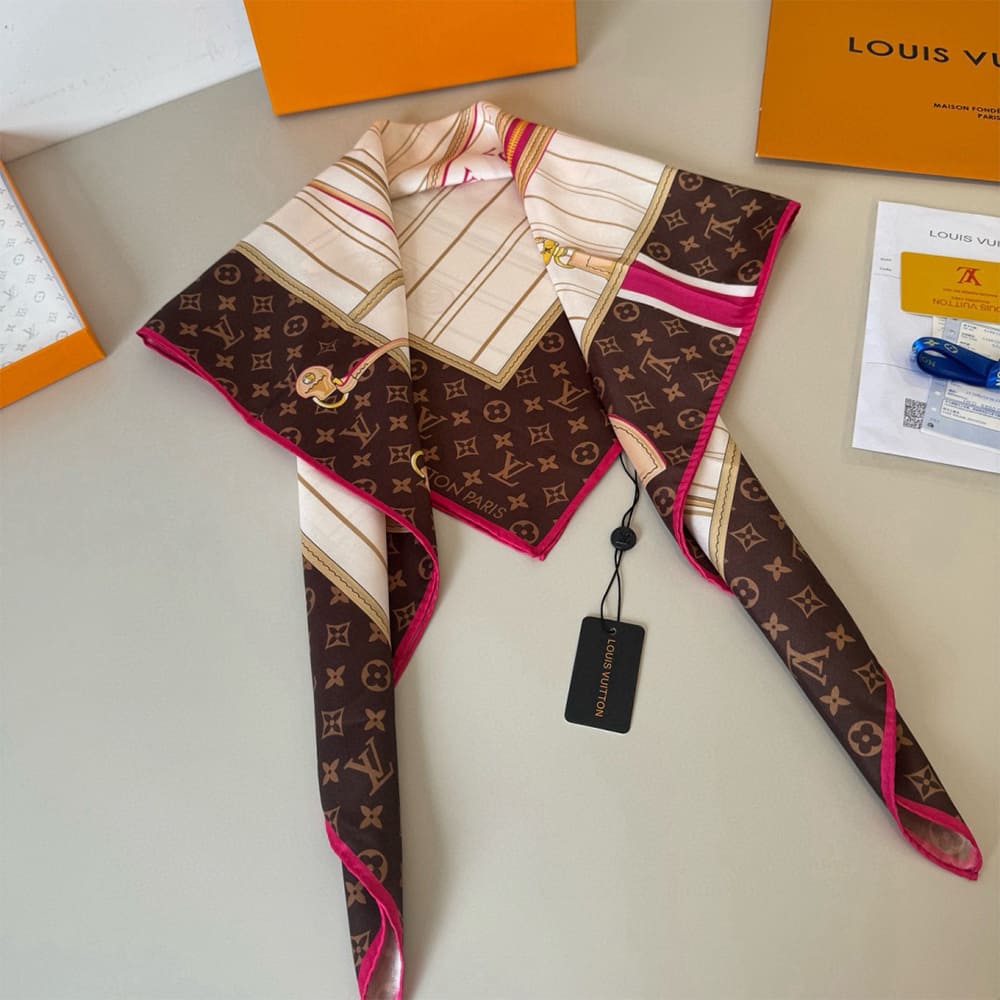 LV My Neverfull Square 90