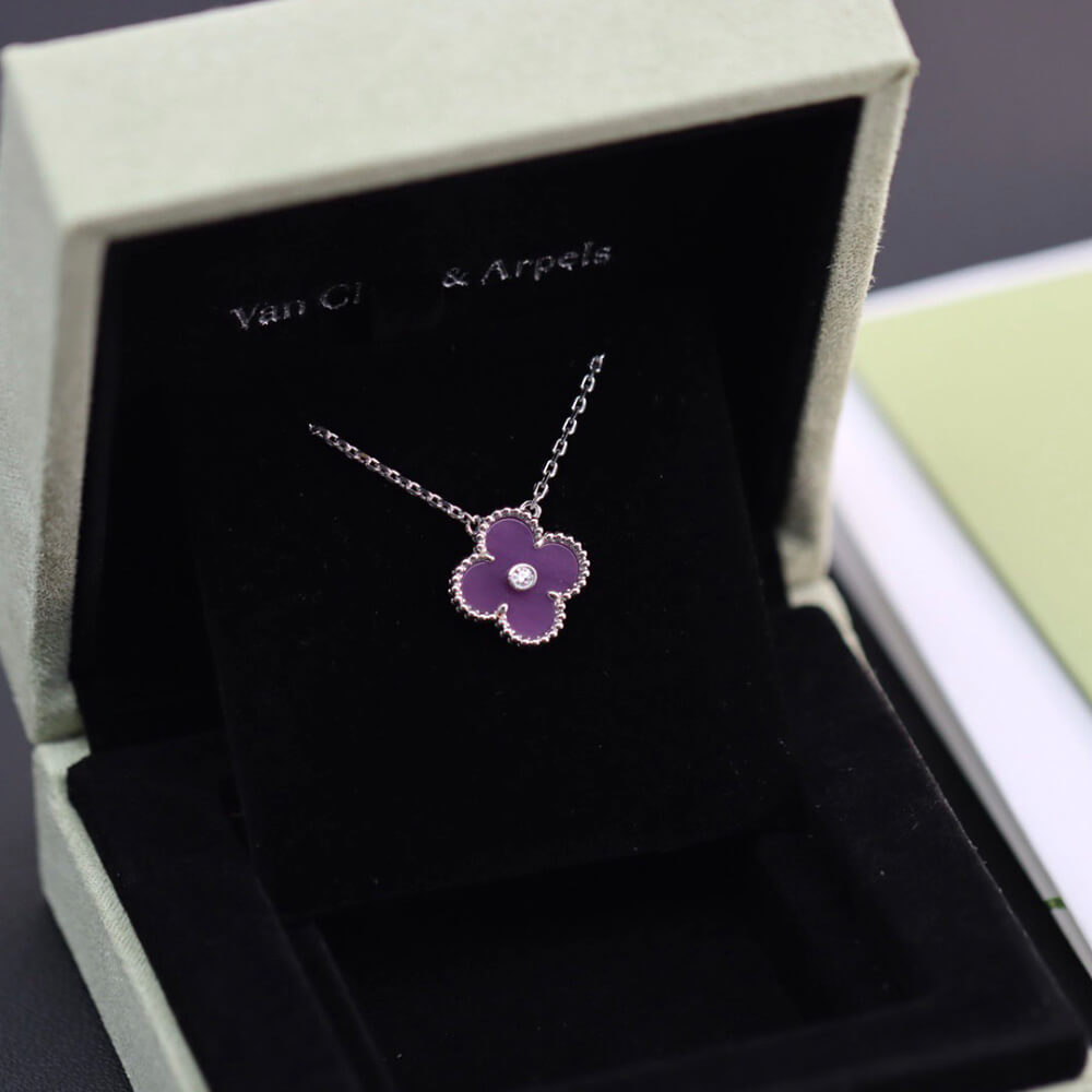 VCA necklace