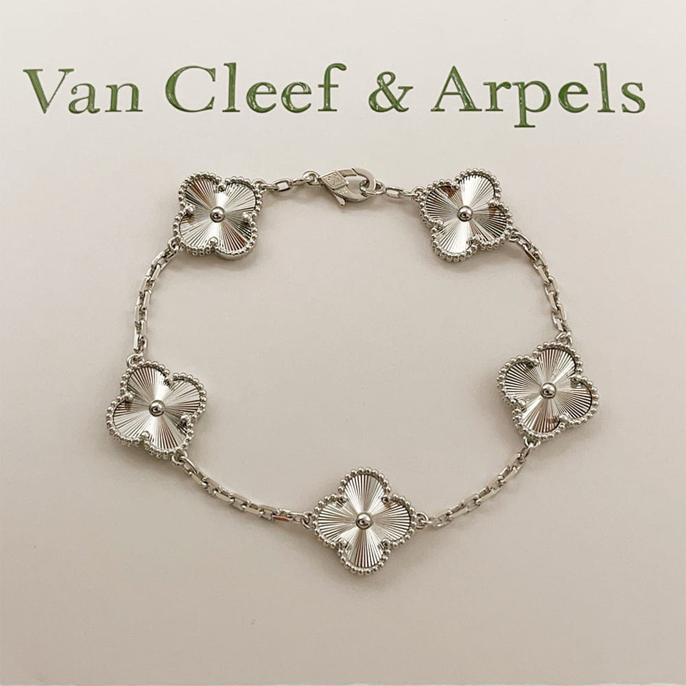 VCA Vintage Alhambra bracelet