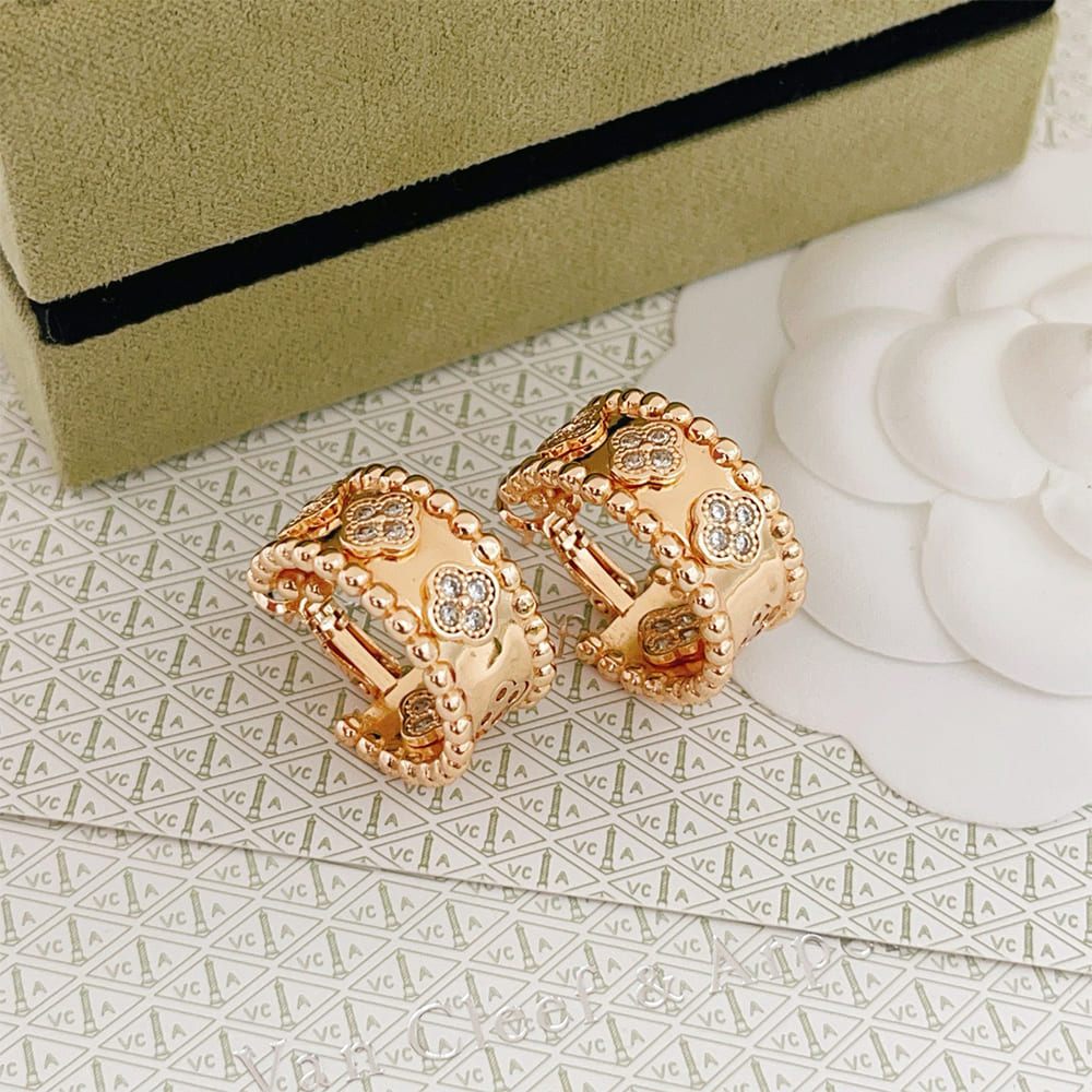 VCA Perl??e four-leaf clover hoop earrings