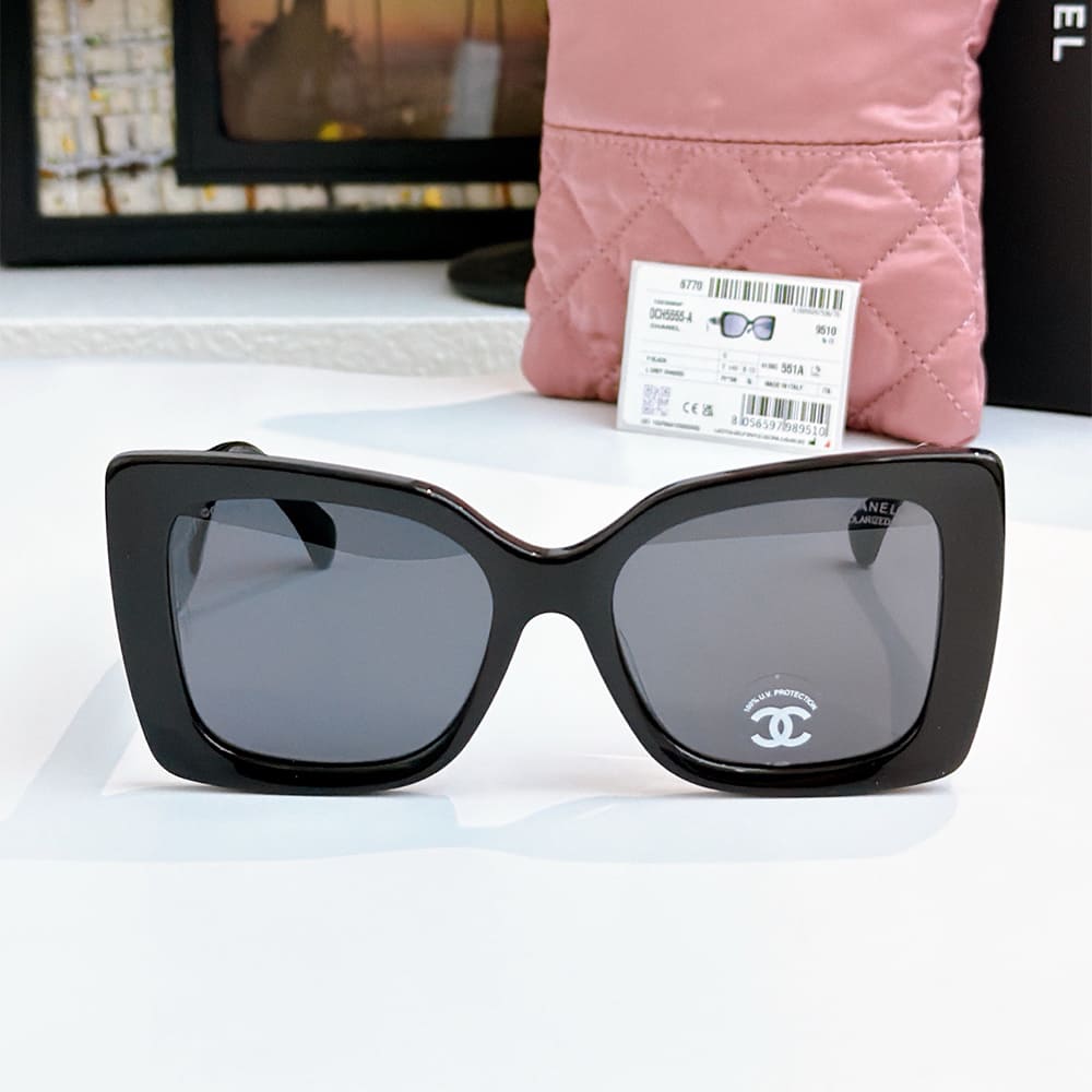 Ch**el Square Sunglasses