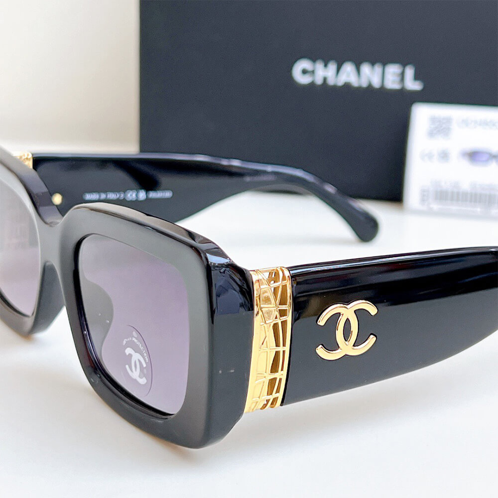 Ch**el Rectangle Sunglasses