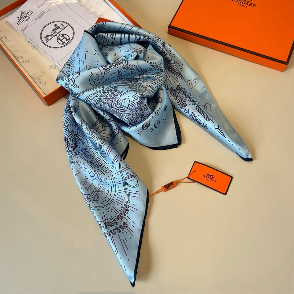 H**me5 Please Hold The Line scarf 90