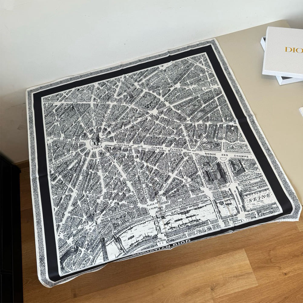 D10r Plan de Paris 90 Square Scarf