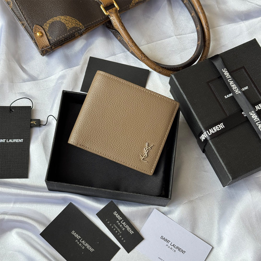 TINY CASSANDRE EAST/WEST WALLET IN GRAINED LEATHER(HIGH-END GRADE)