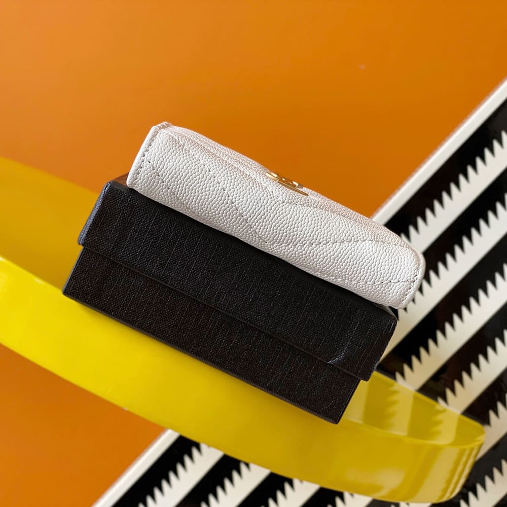 CASSANDRE MATELASS?? bi-fold wallet in grain de poudre leather(HIGH-END GRADE)