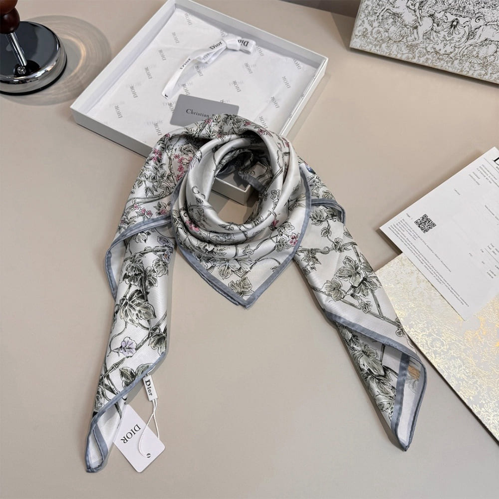 D10r Jardin D-Étoile 90 square scarf