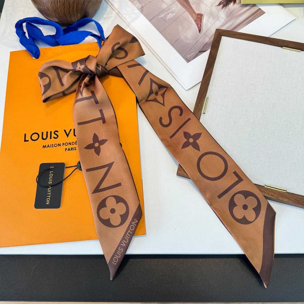 LV SCARVES