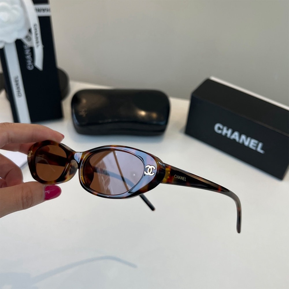Ch**el Sunglasses