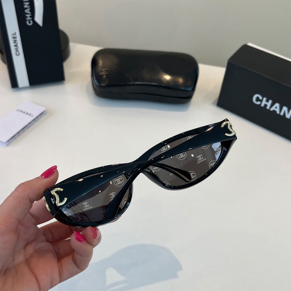 Ch**el Sunglasses