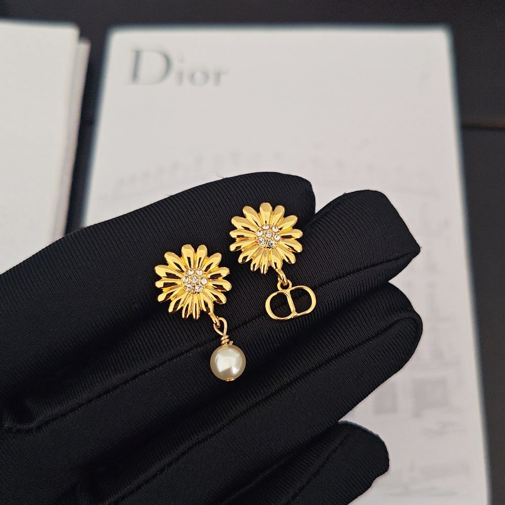 D10r Multi Flowers Hoop Earrings