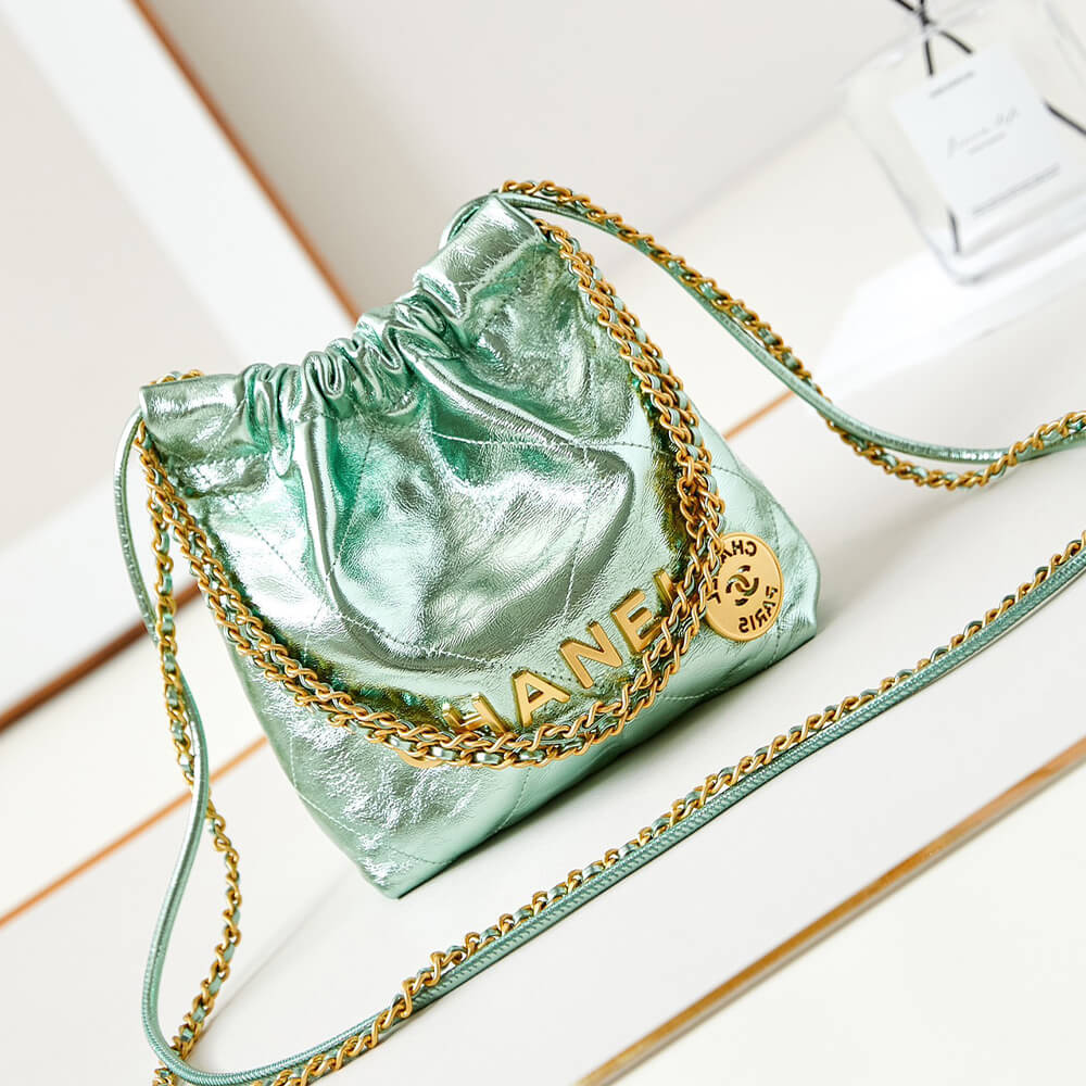 Ch**el 22 Mini Handbag （HIGH-END GRADE）