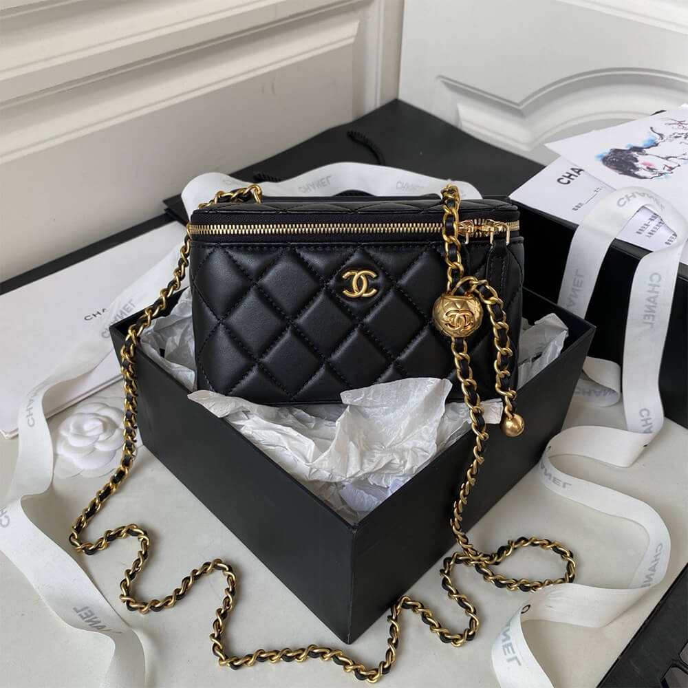 Ch**el VANITY WITH CHAIN