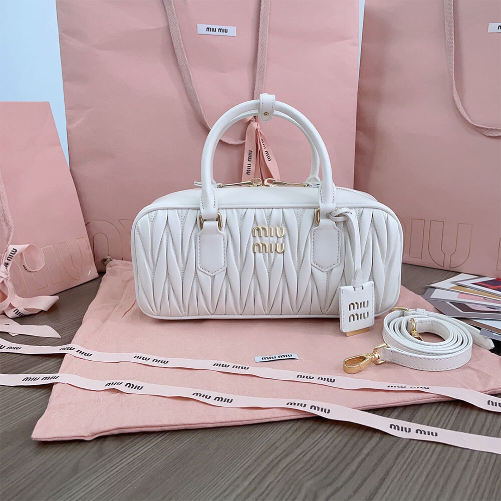 M1um1u Large Arcadie matelasse nappa Bag(HIGH-END GRADE)