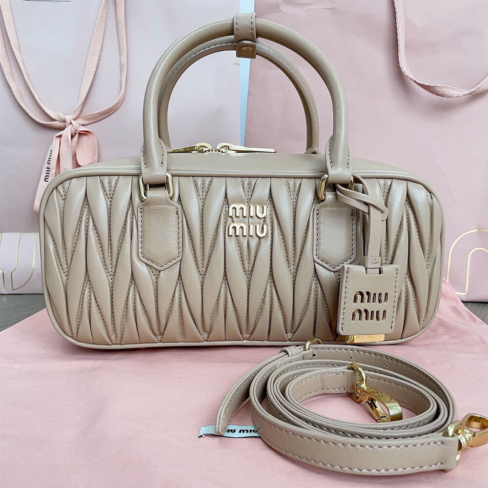 M1um1u Large Arcadie matelasse nappa Bag(HIGH-END GRADE)