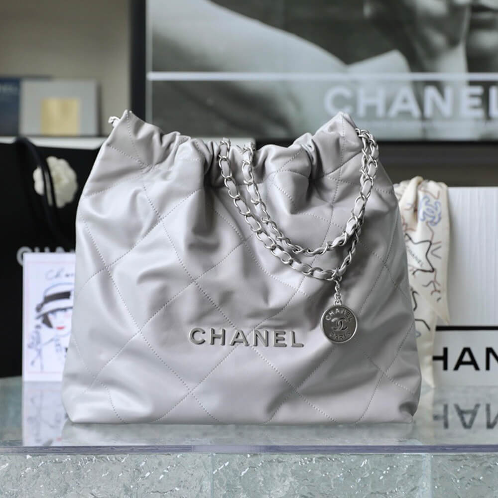 Ch**el 22 HANDBAG(high-end grade)