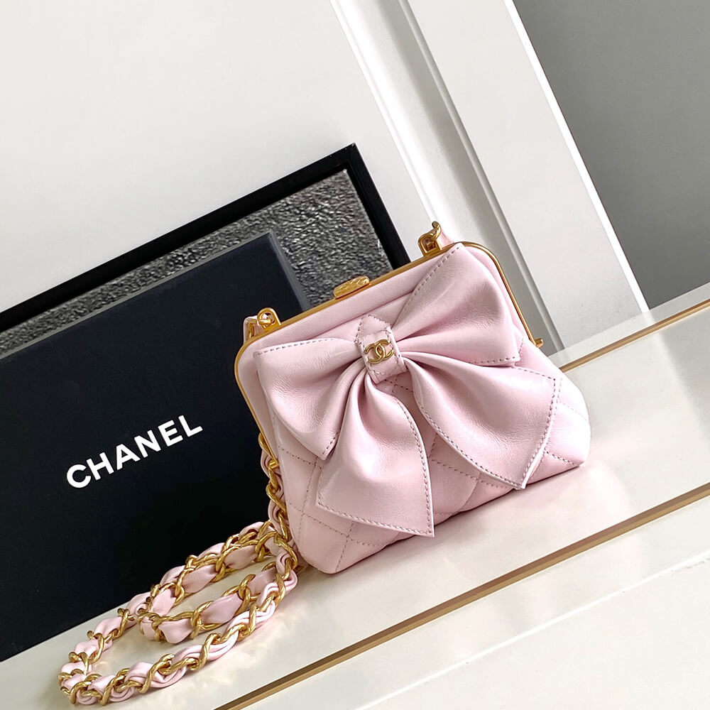Ch**el Clutch With Chain(high-end grade)