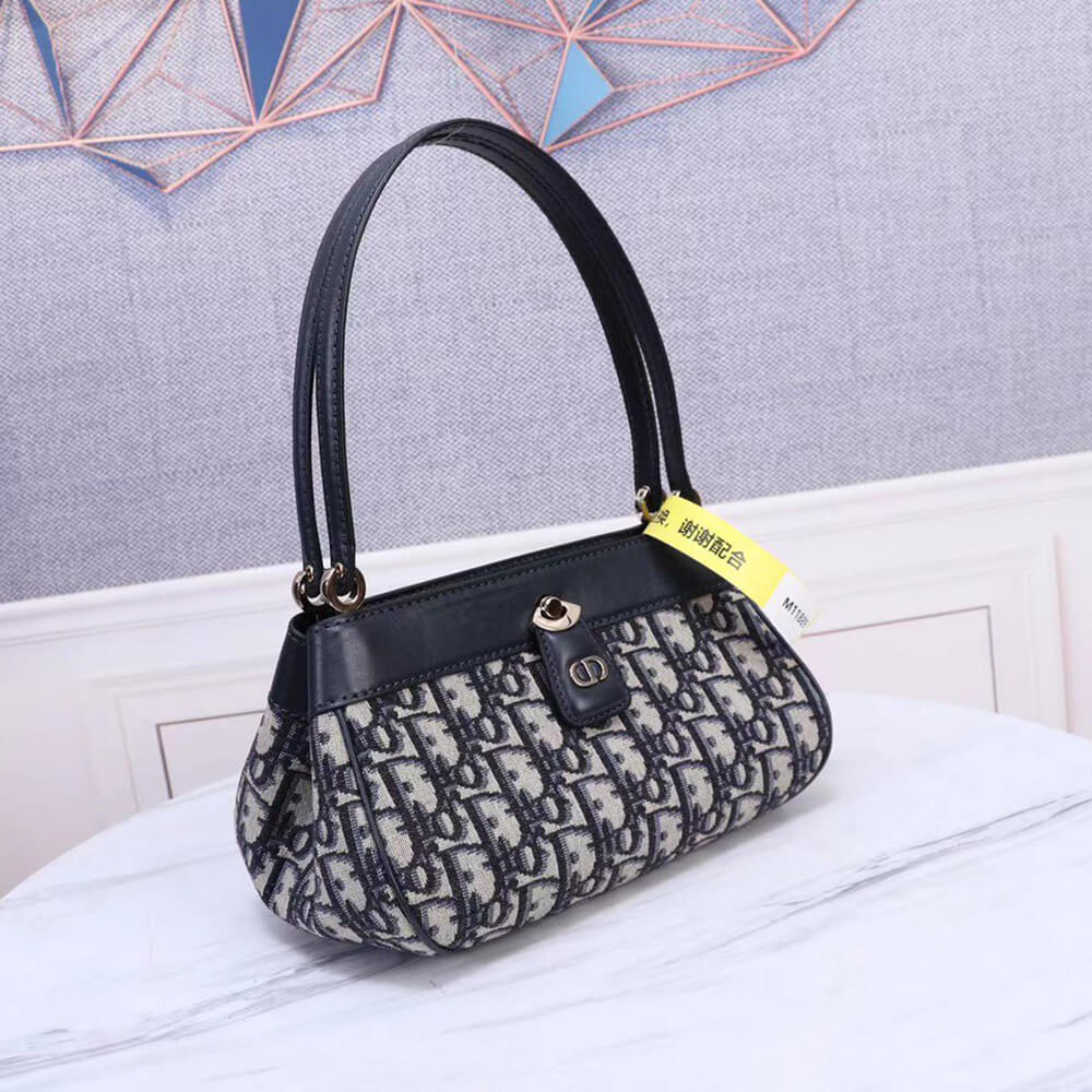 SMALL D10r KEY BAG
