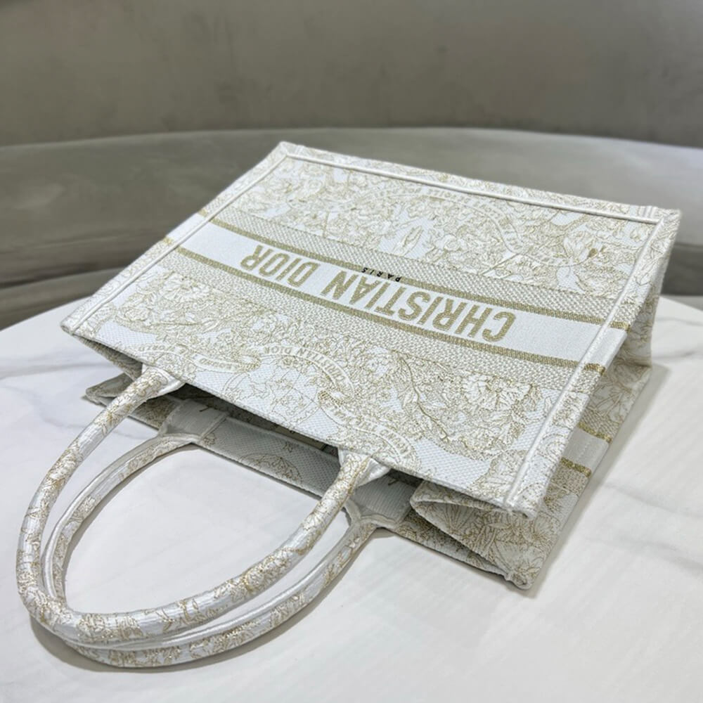 Medium D10r Book Tote