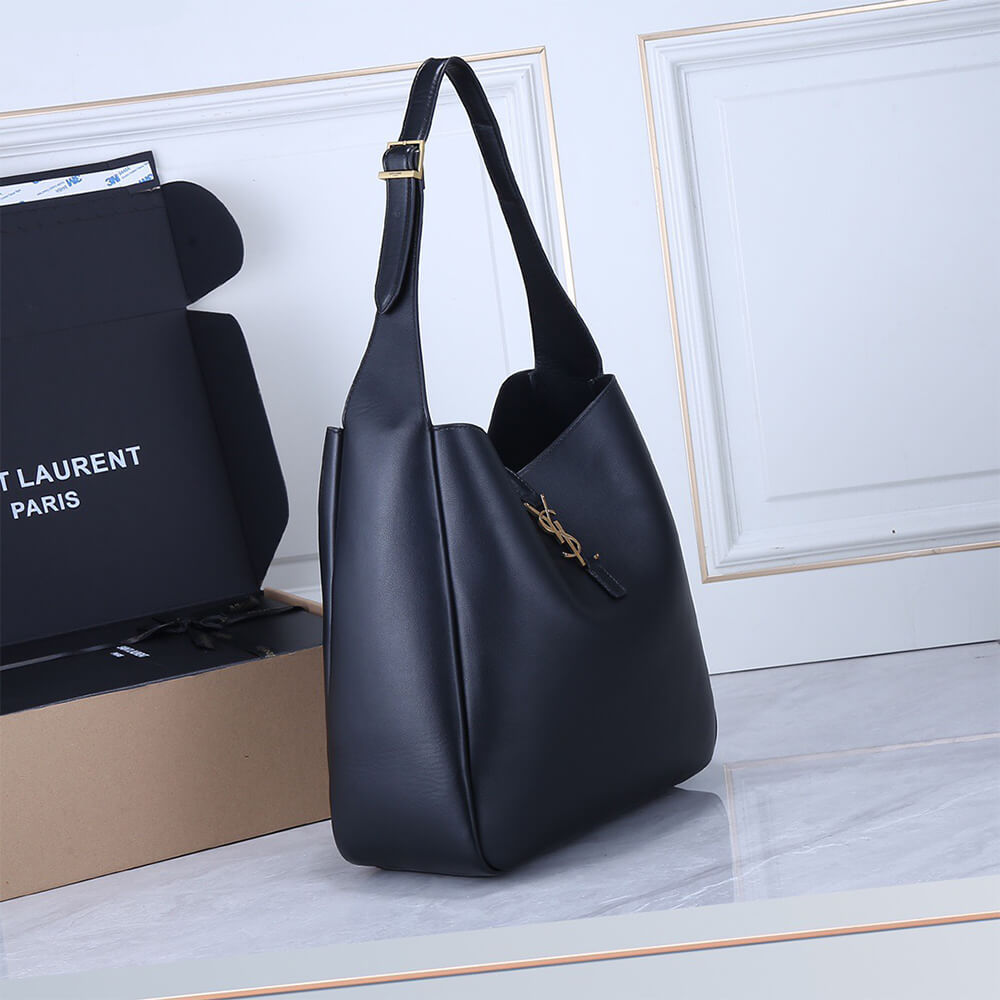 Y51 LARGE LE 5 A 7 S*pPLE IN SMOOTH LEATHER
