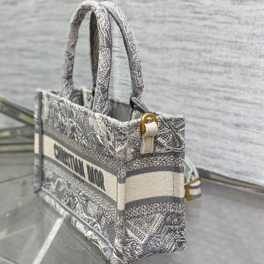 D10r Mini D10r Book Tote