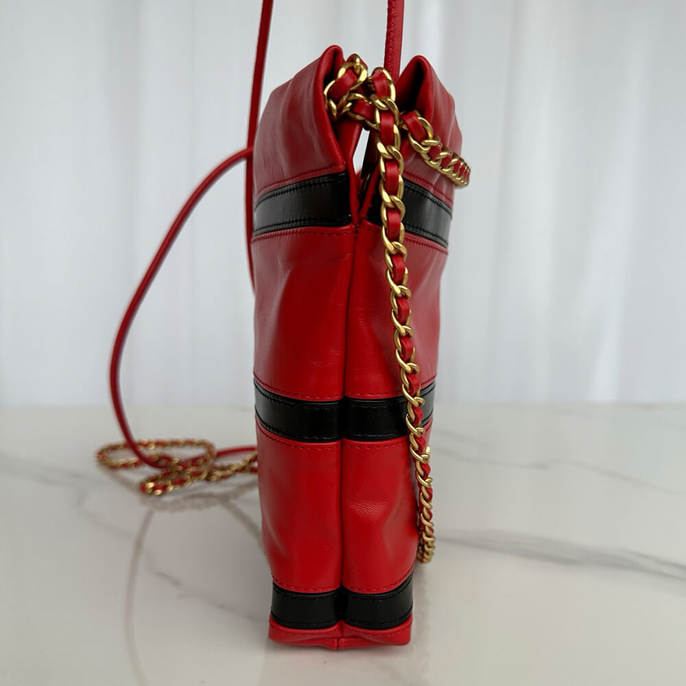 Ch**el 22 MINI HANDBAG