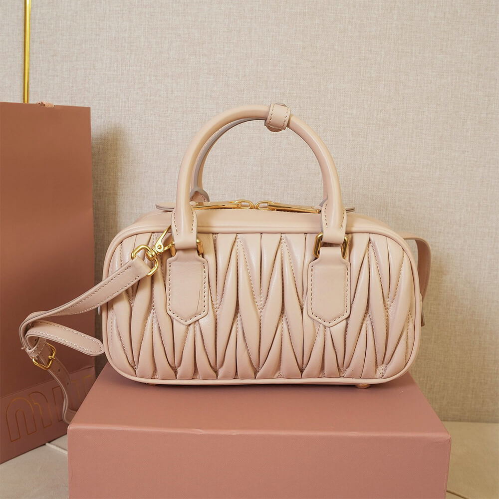 M1um1u Medium Arcadie matelasse nappa Bag(HIGH-END GRADE)