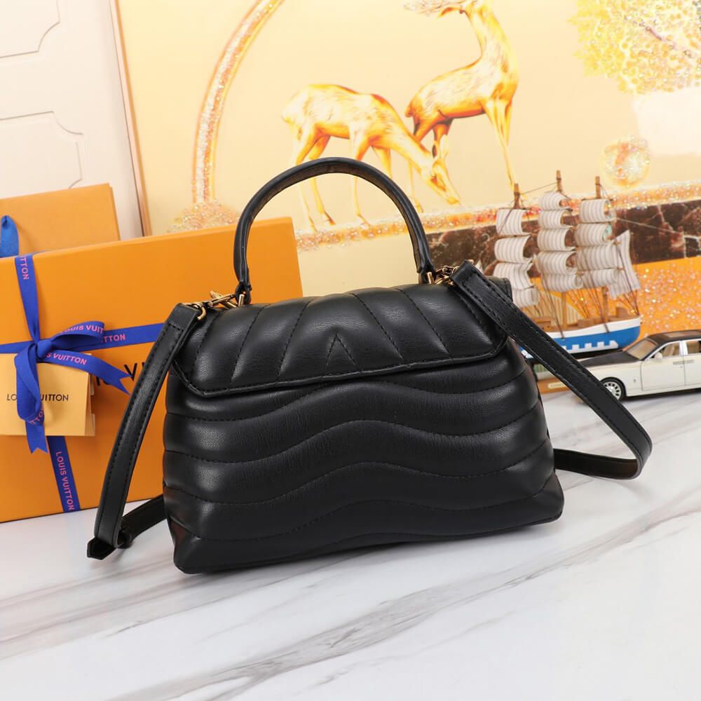 LV Hold Me