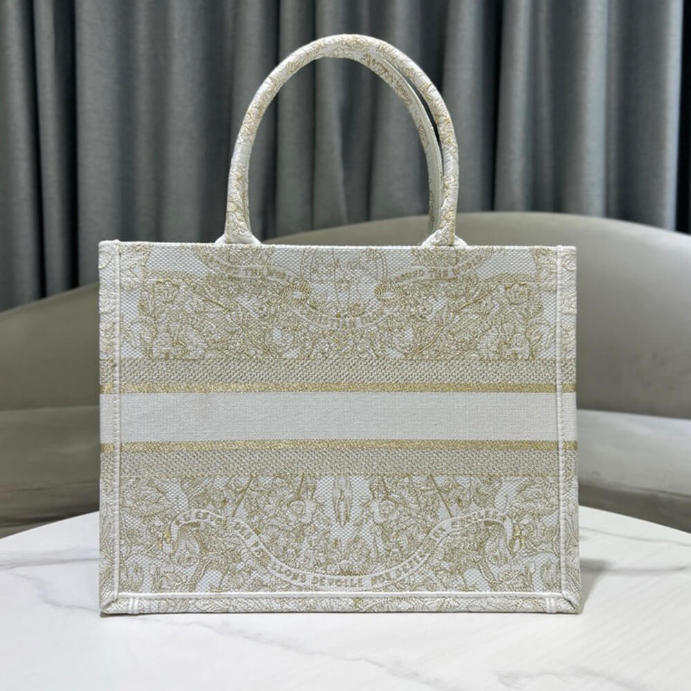 Medium D10r Book Tote