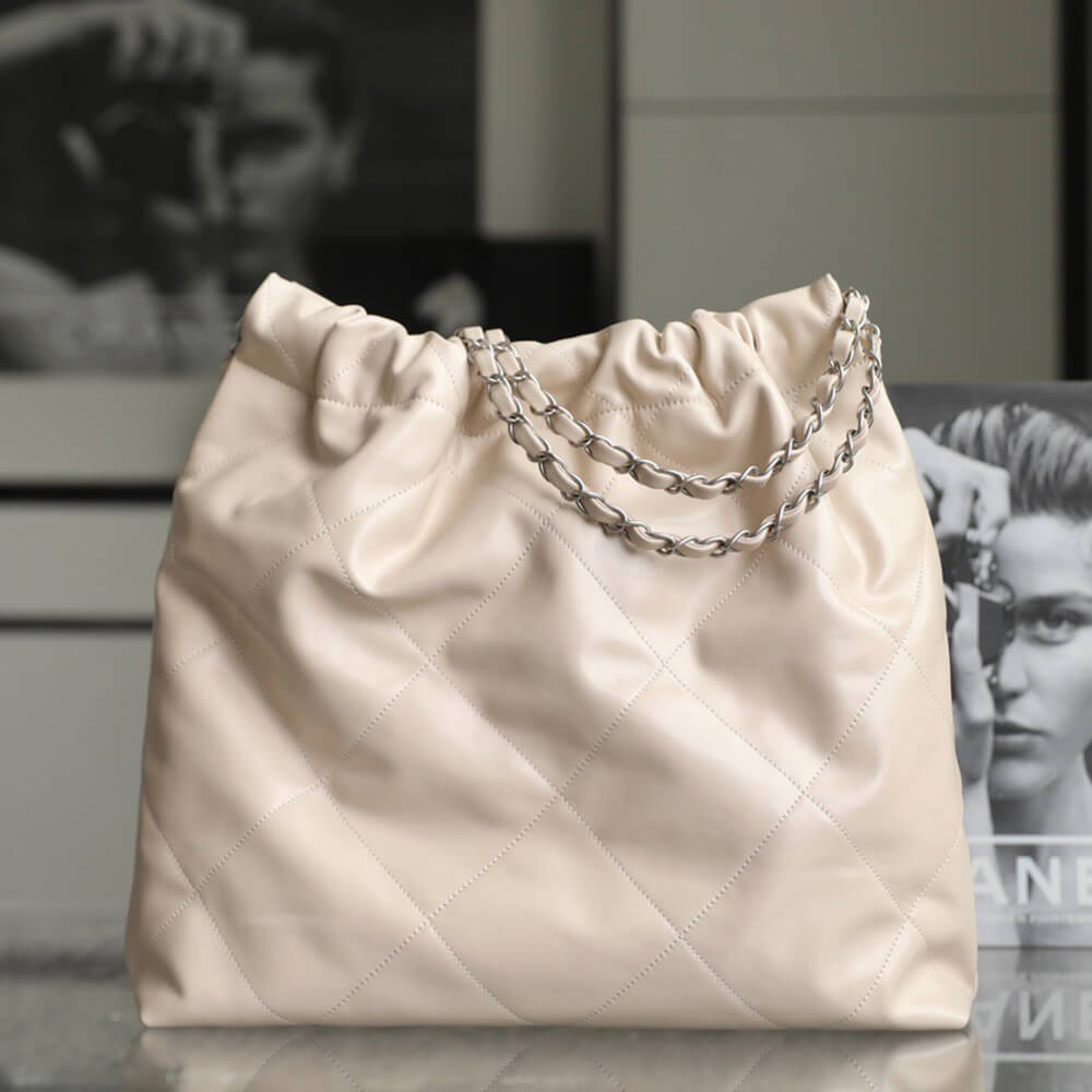 Ch**el 22 HANDBAG(high-end grade)