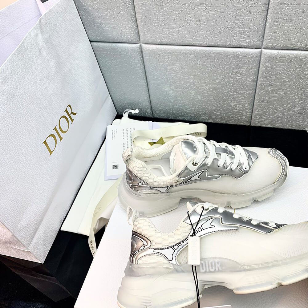 D10r VIBE SNEAKER