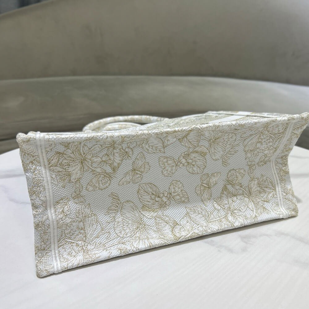 Medium D10r Book Tote