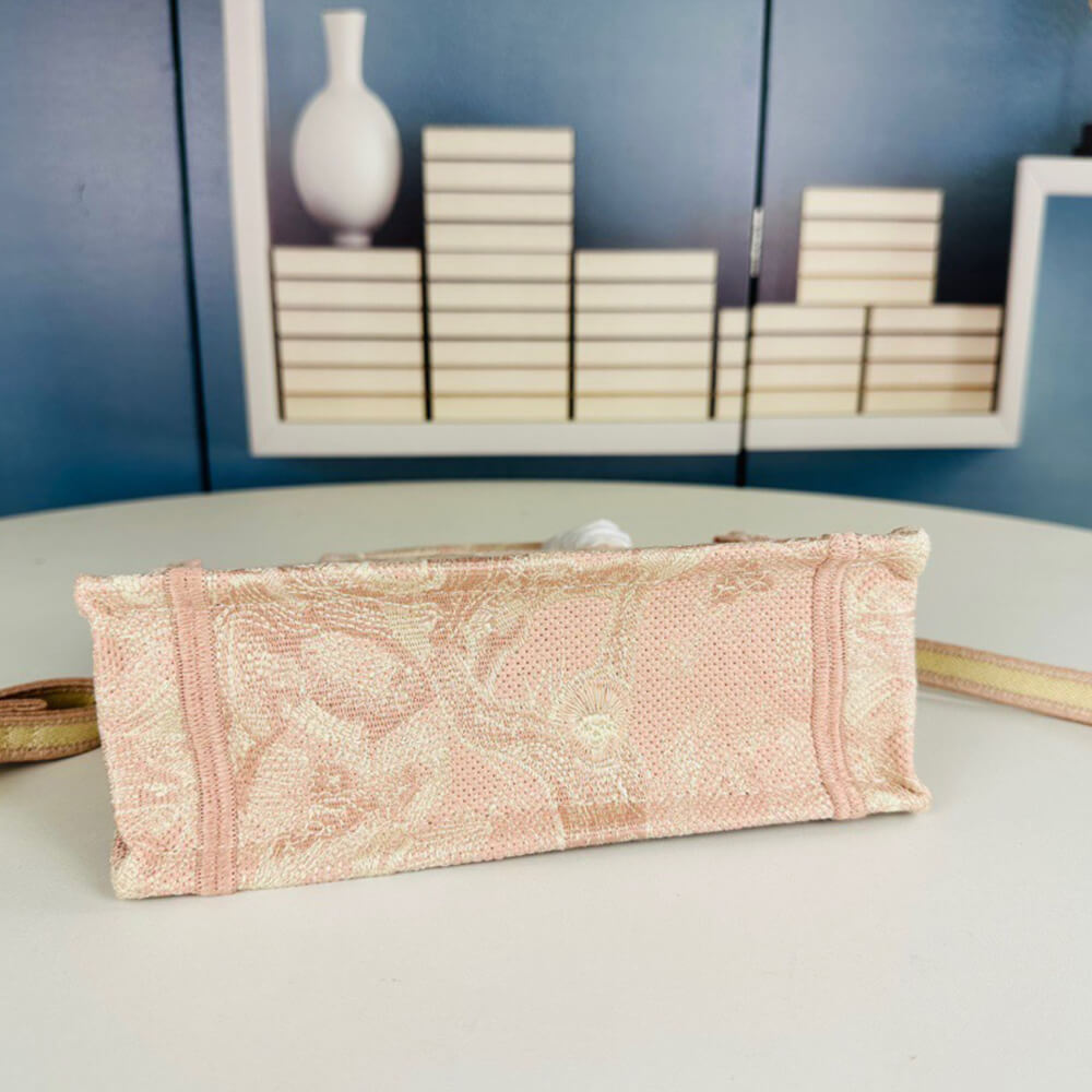 D10r Mini D10r Book Tote