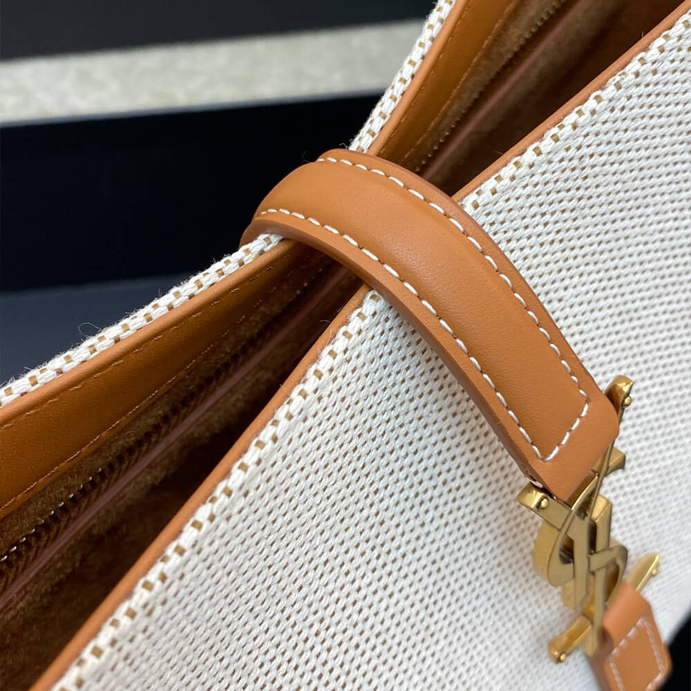 Y51 LE 5 A 7 HOBO BAG