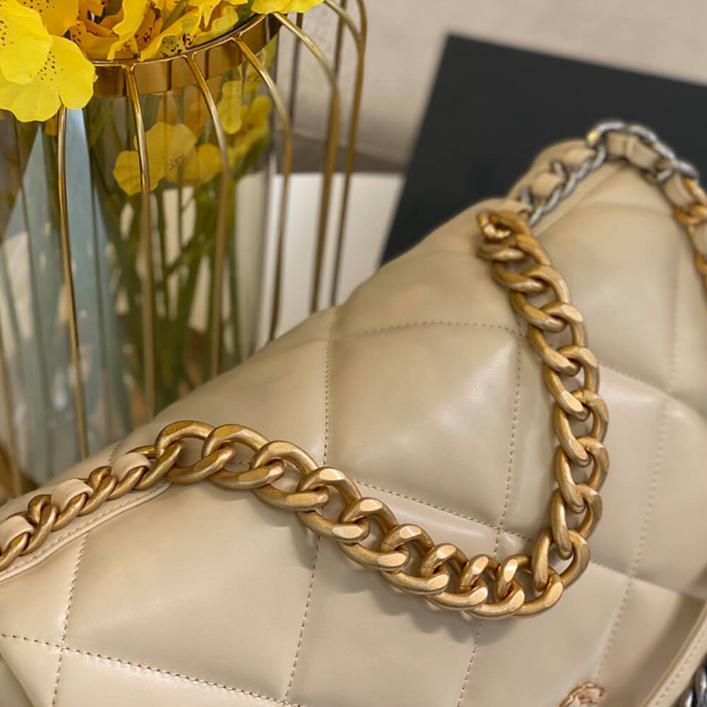 Ch**el 19 Maxi Handbag(HIGH-END GRADE)