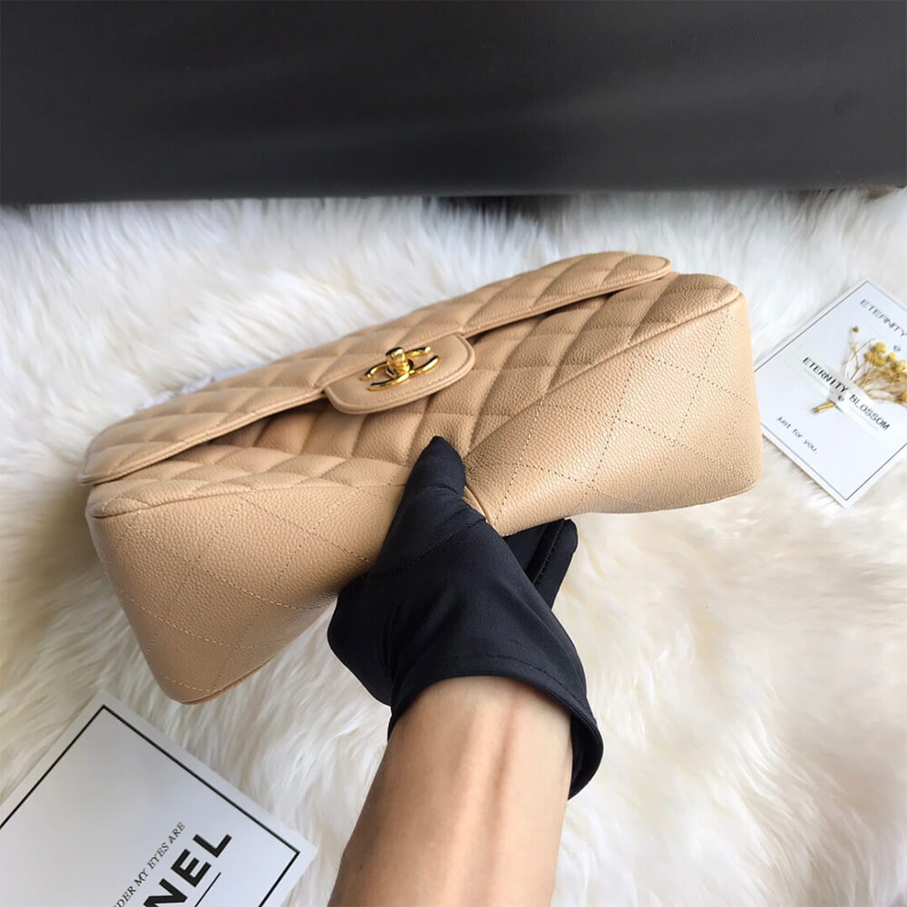Ch**el CLASSIC JUMBO FLAP