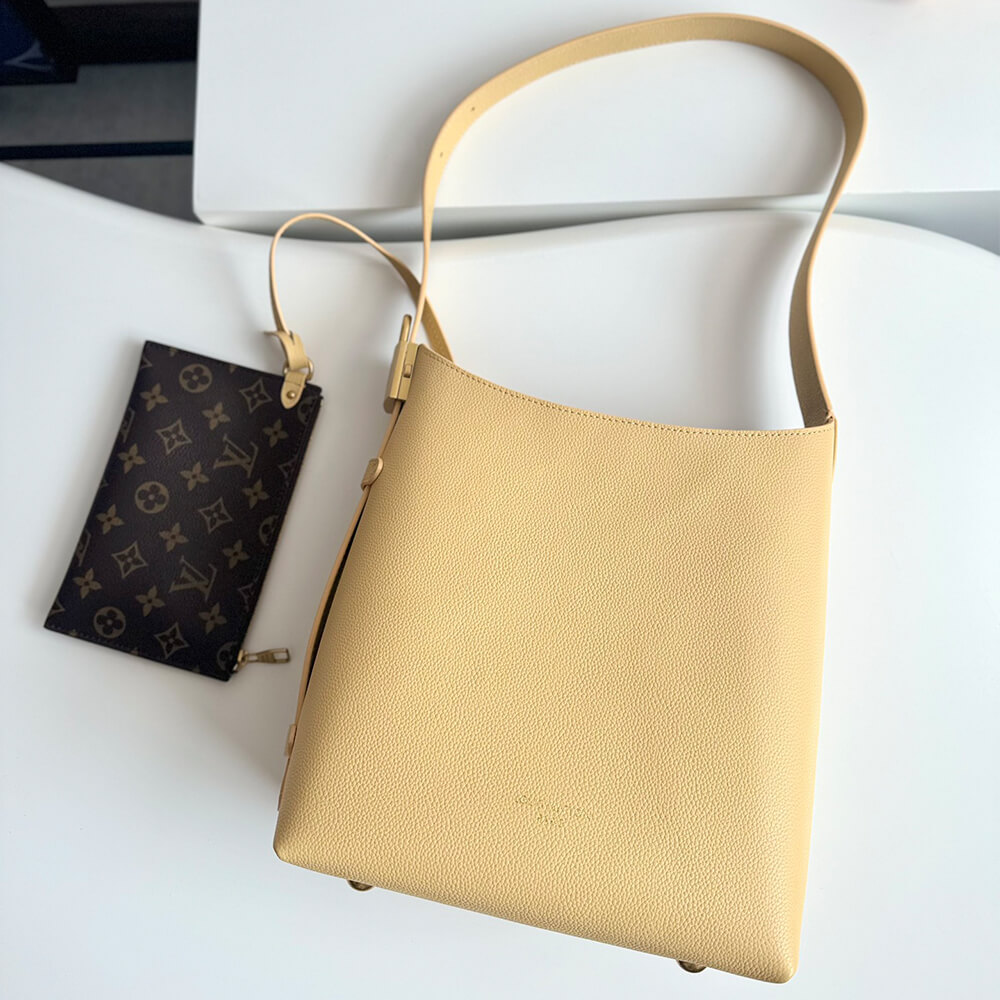 LV Low Key Hobo MM