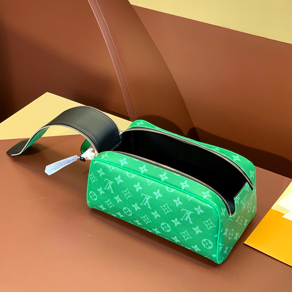 LV Dopp Kit