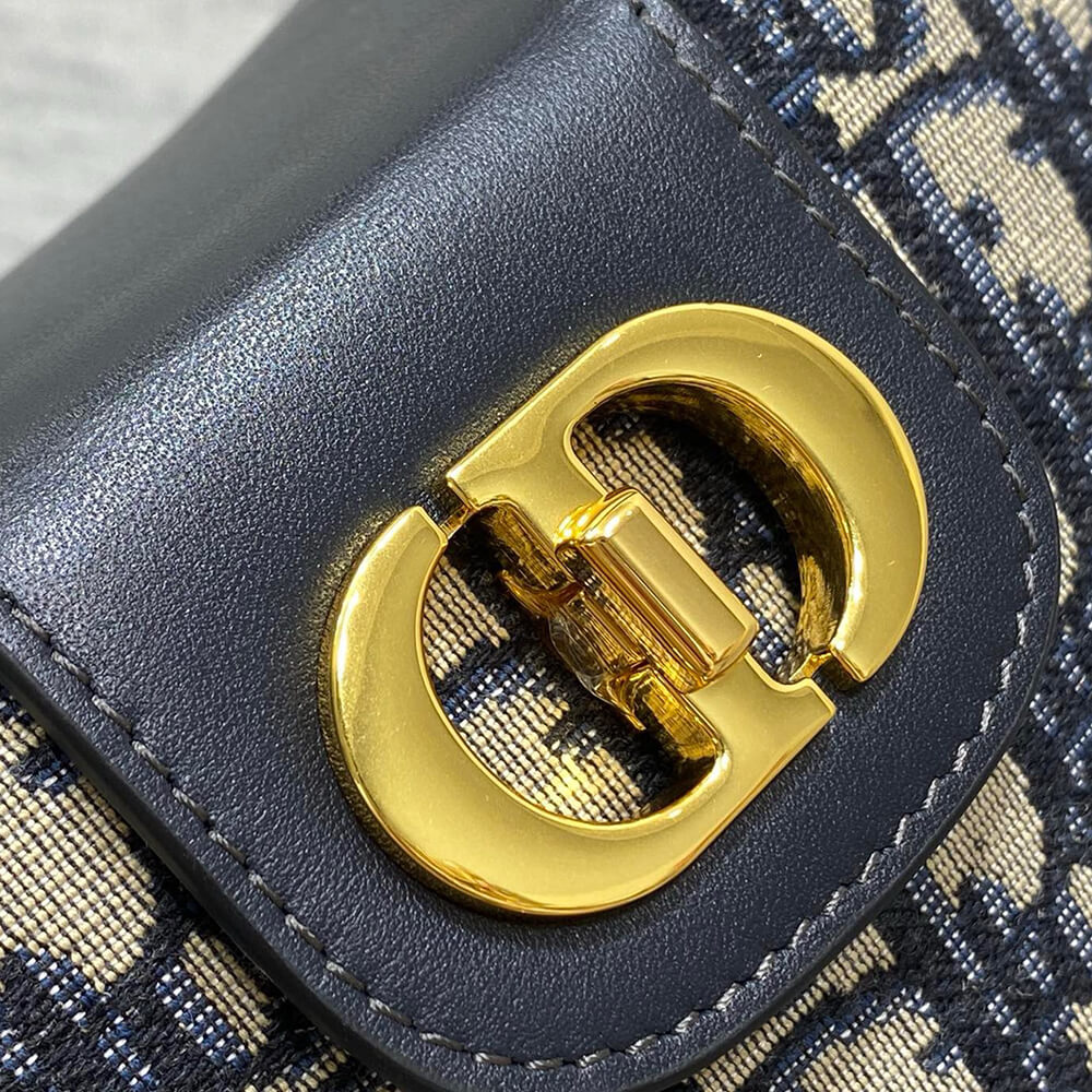 30 Montaigne D10r Amber Mini Bucket Bag