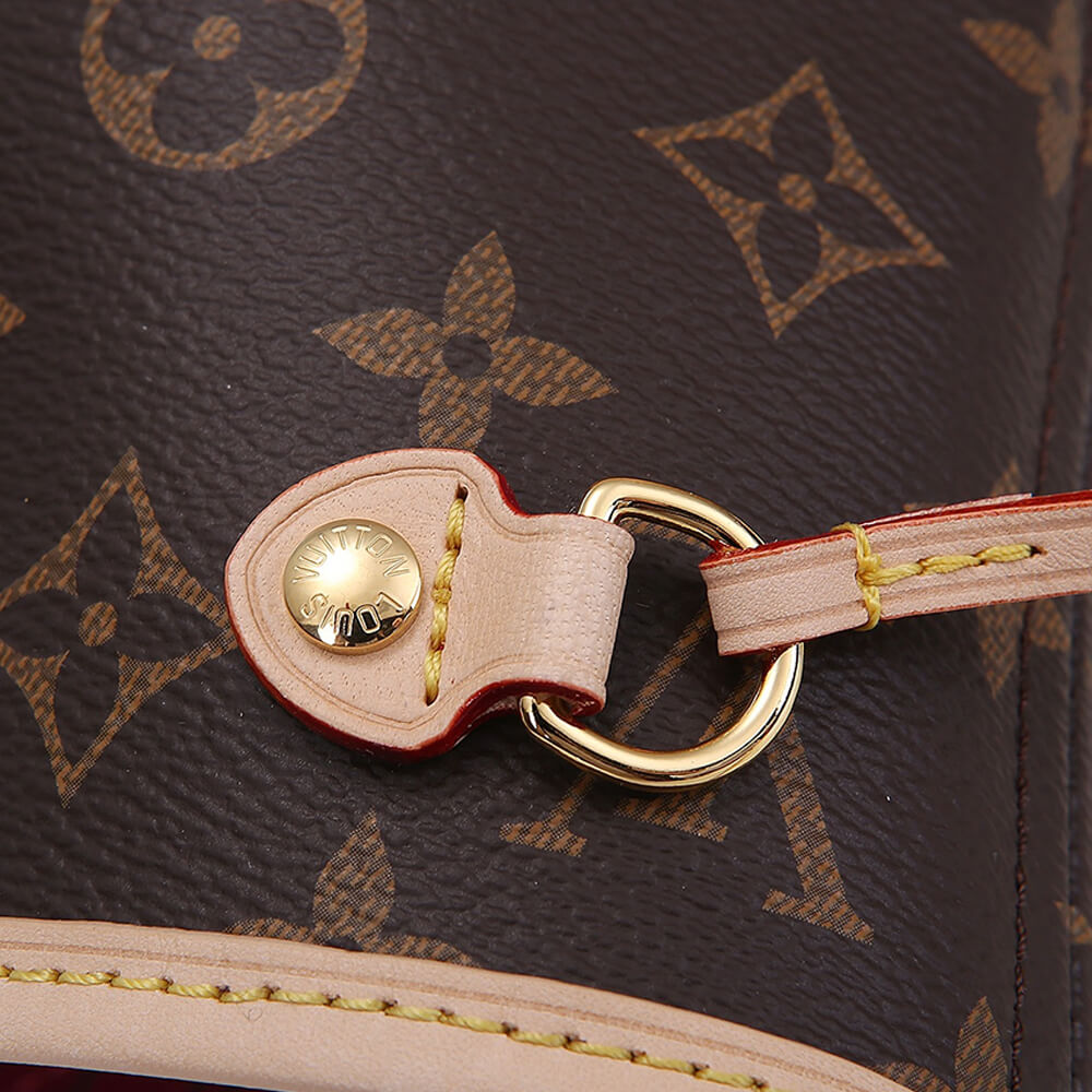 L0vis Vvtt0n NEVERFULL PM