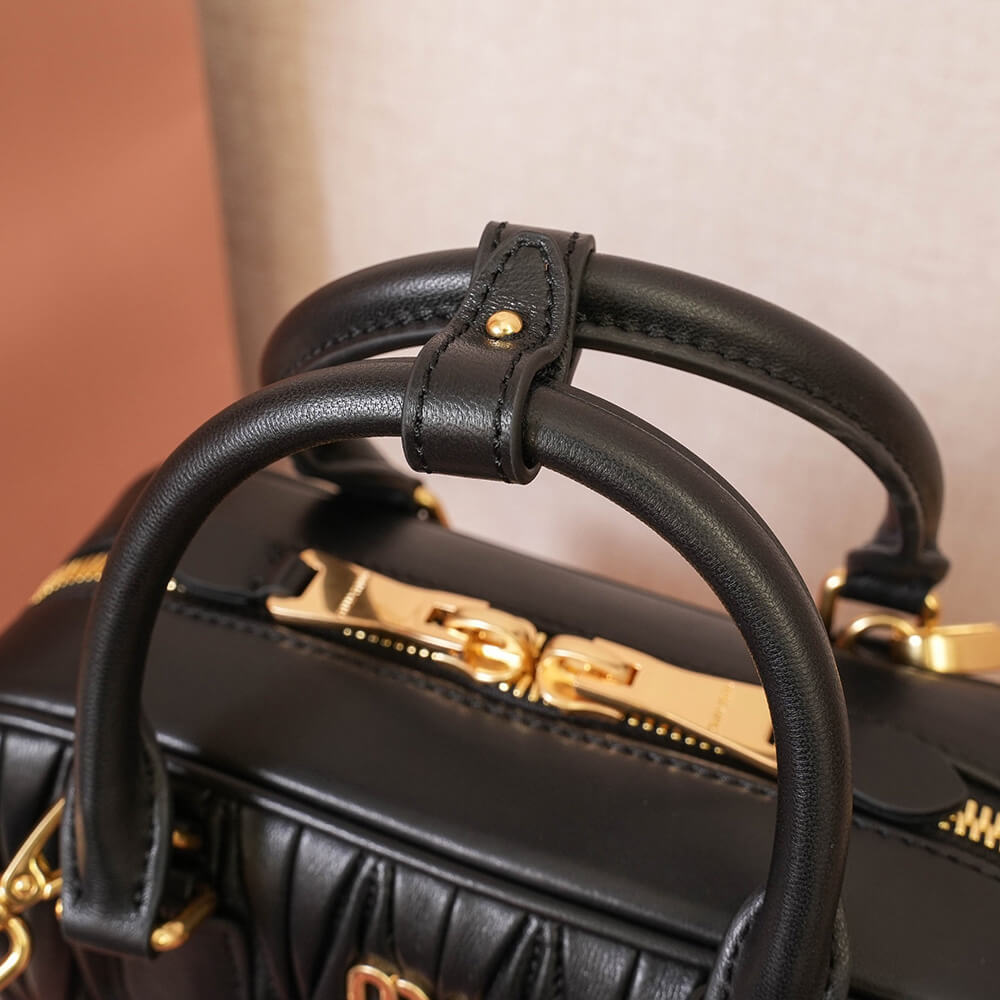 M1um1u Medium Arcadie matelasse nappa Bag(HIGH-END GRADE)