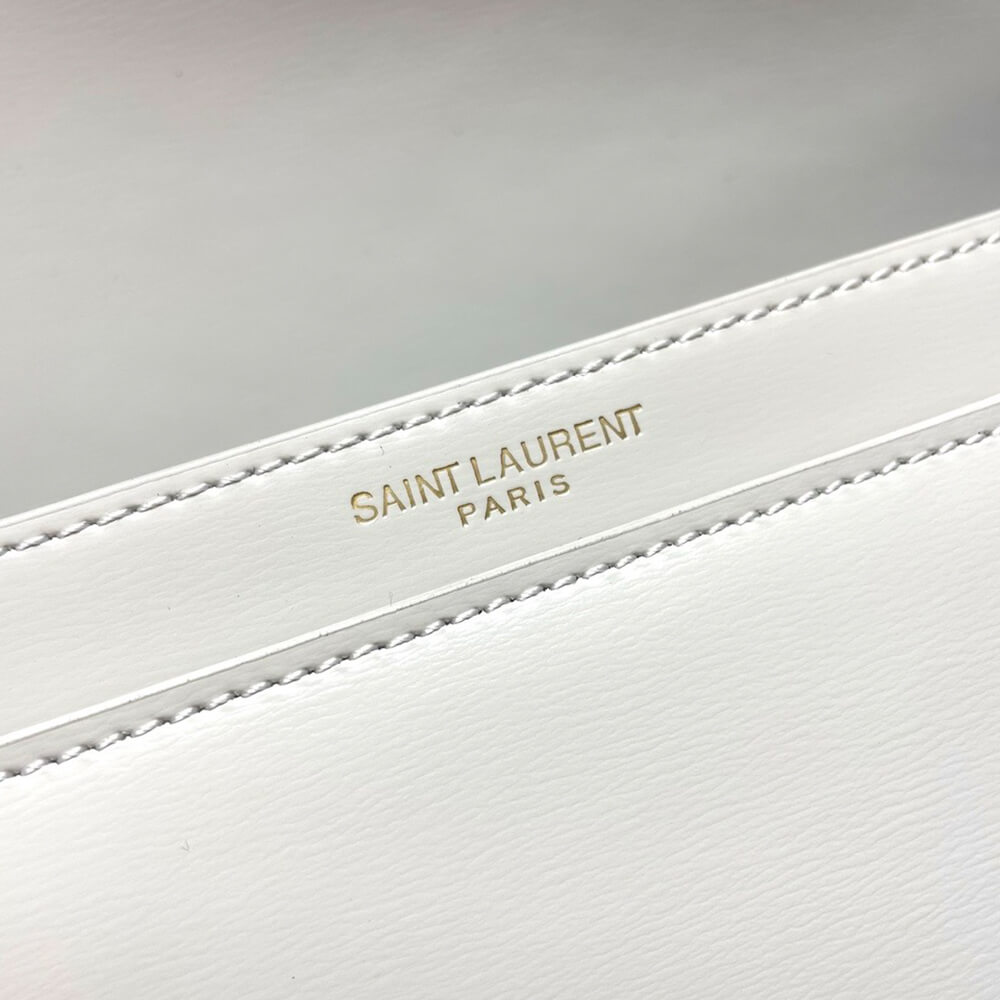Y51 VOLTAIRE IN BOX Sa1nt Lau*nt