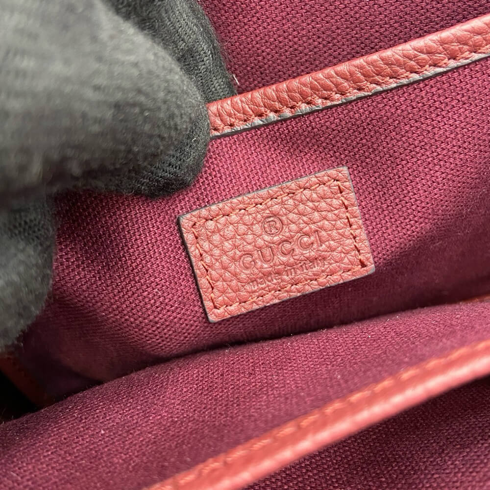 Gvc*1 SMALL TOTE BAG WITH HOOK CLOSURE