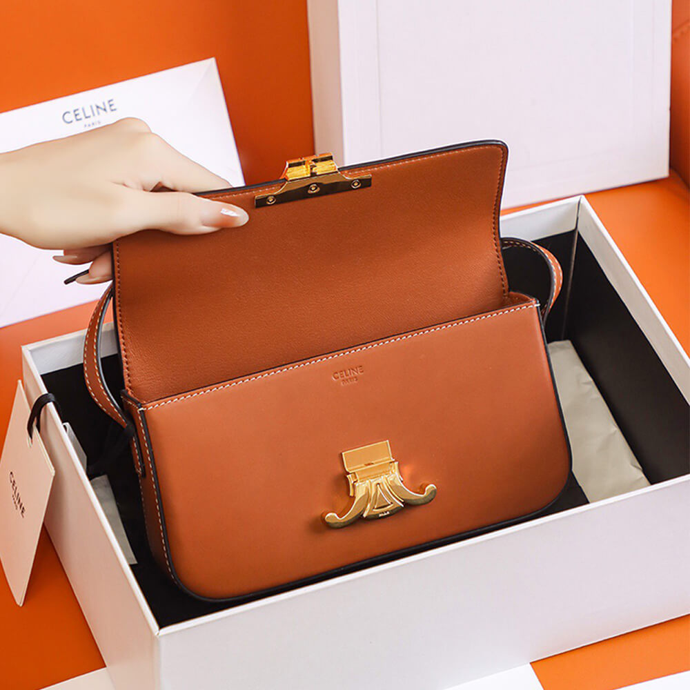 Ce1i*e TRIOMPHE SHOULDER BAG