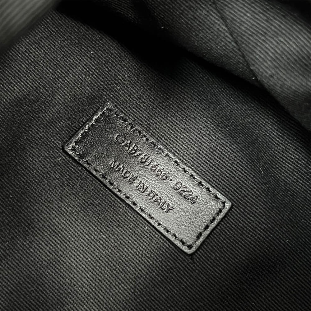 Y51 JAMIE 4.3 POCHON IN LAMBSKIN