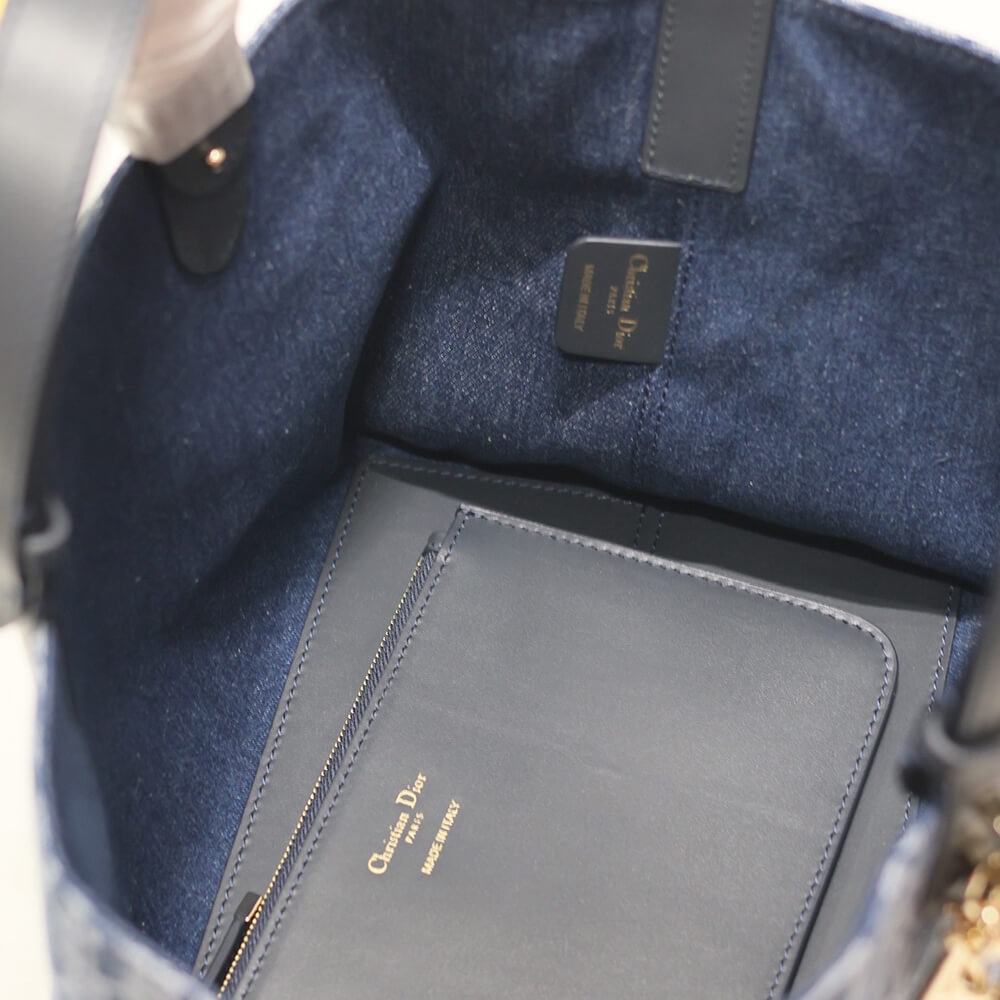 Medium D10r Toujours Bag