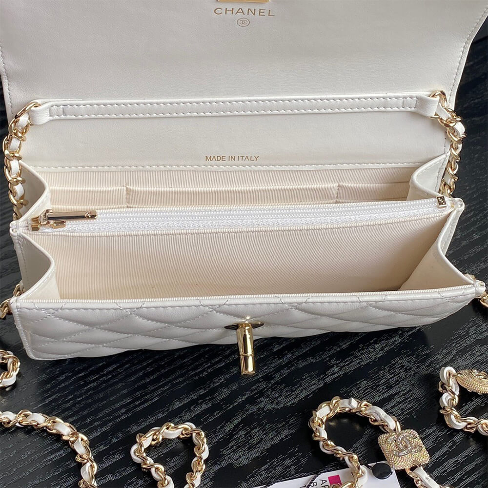 Ch**el Clutch With Chain(HIGH-END GRADE)