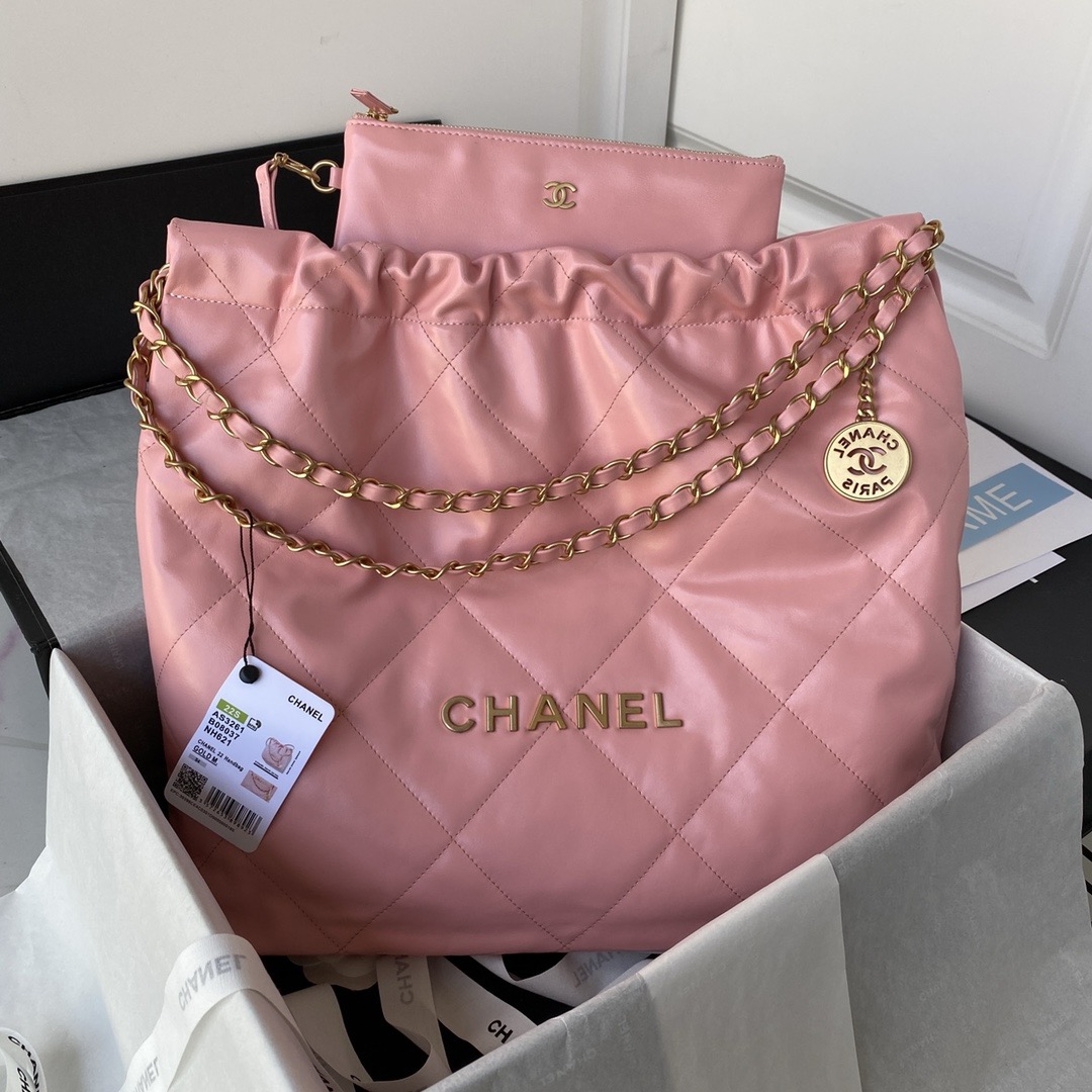 Ch**el 22 SMALL HANDBAG