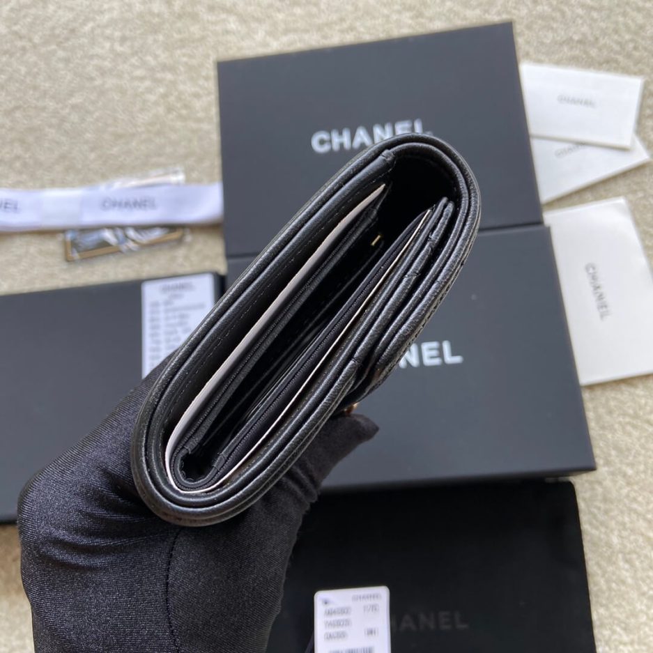 Ch**el boy long wallet